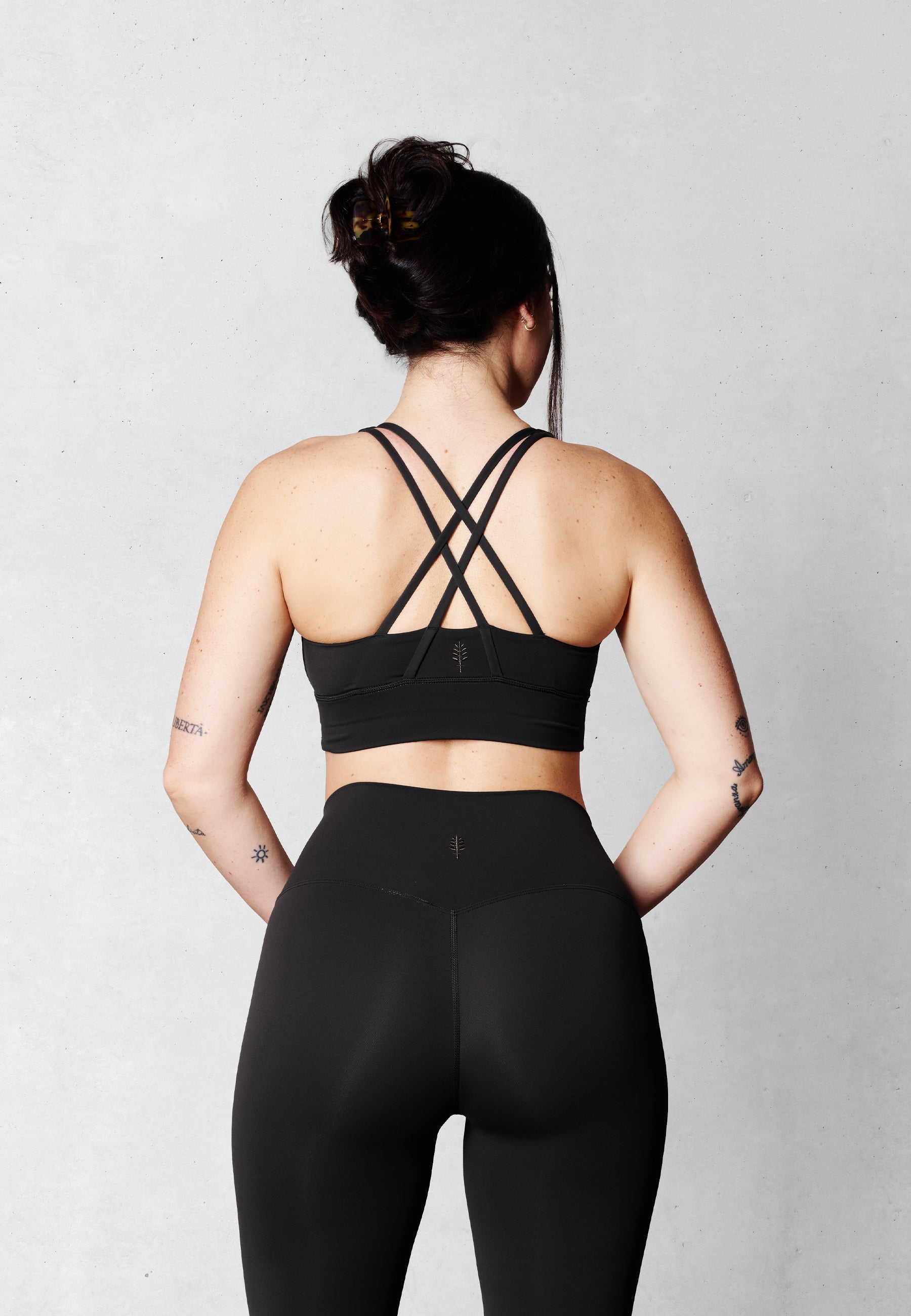 Luxe Cross Strap Bra - Black