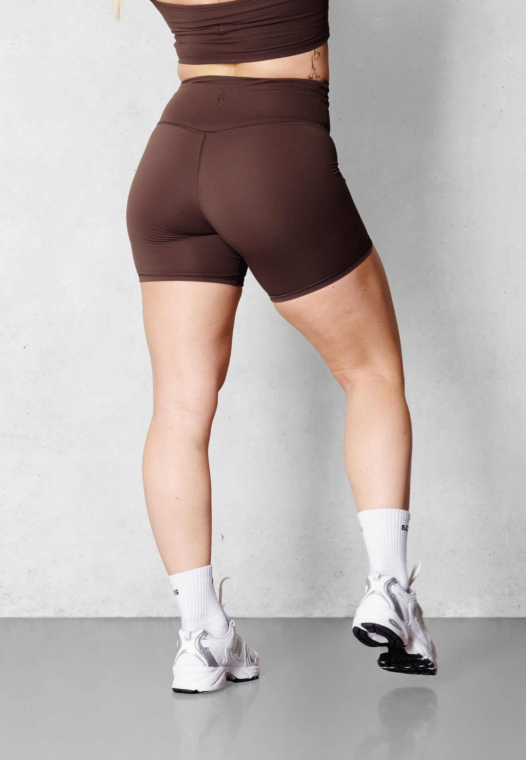 Biker Shorts mid length V3 - Chocolate Brown