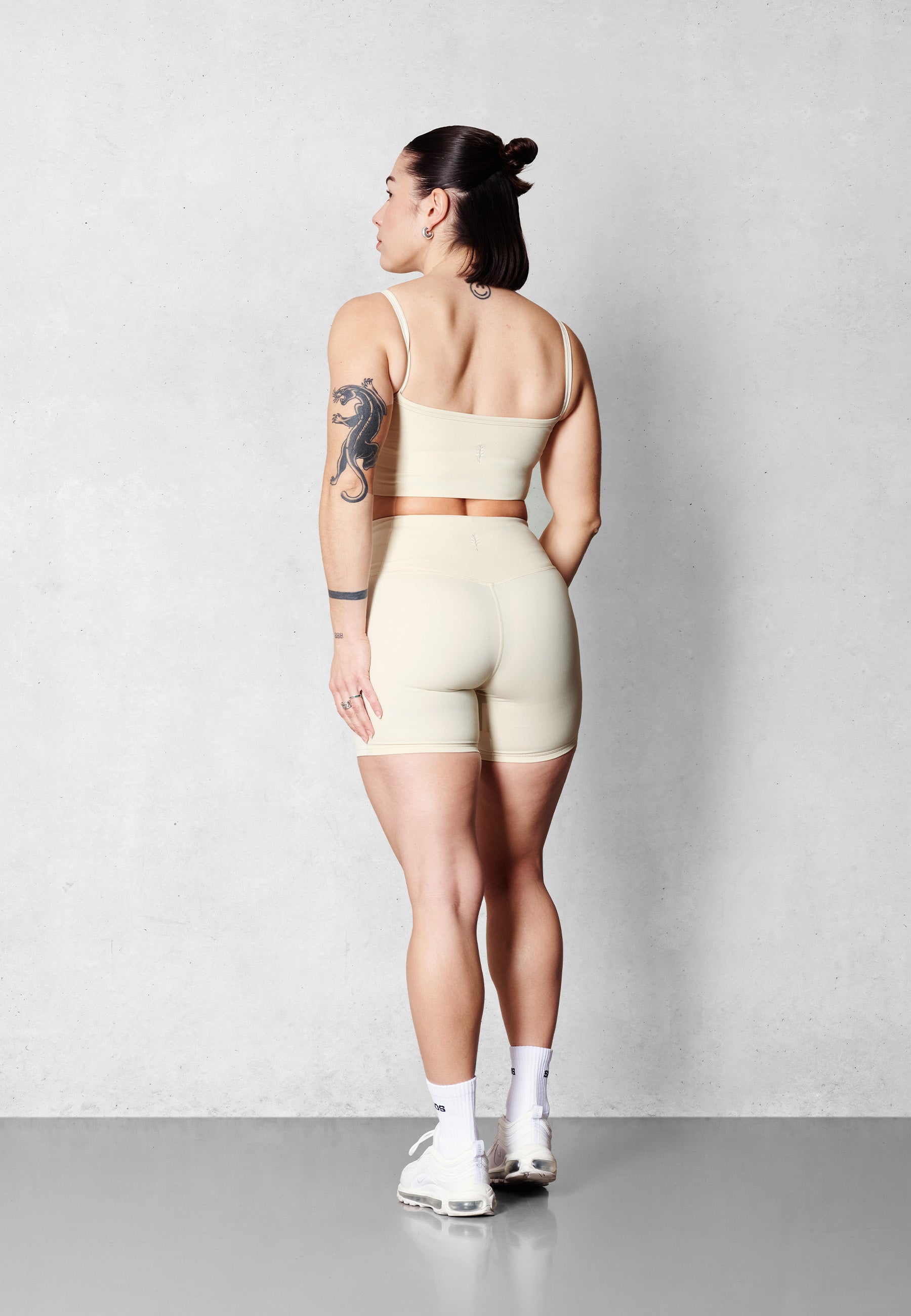 Biker Shorts mid length V3 - Meringue