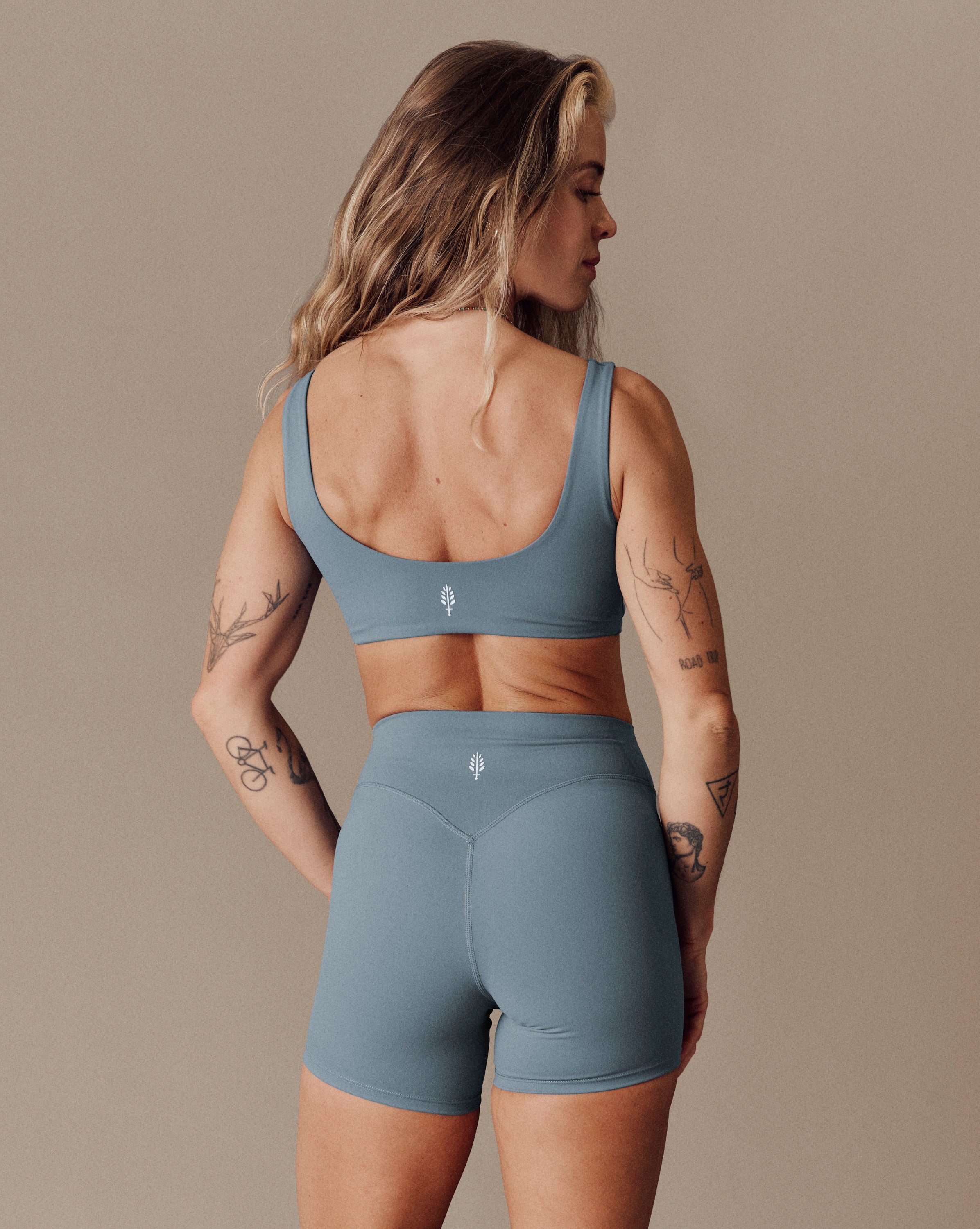 SculptFlex Shorts - Extra V-Shape Mid Length - Stone Blue
