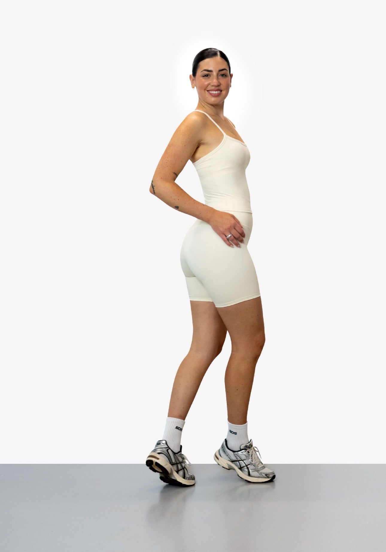 Biker Shorts mid length V3 - Meringue