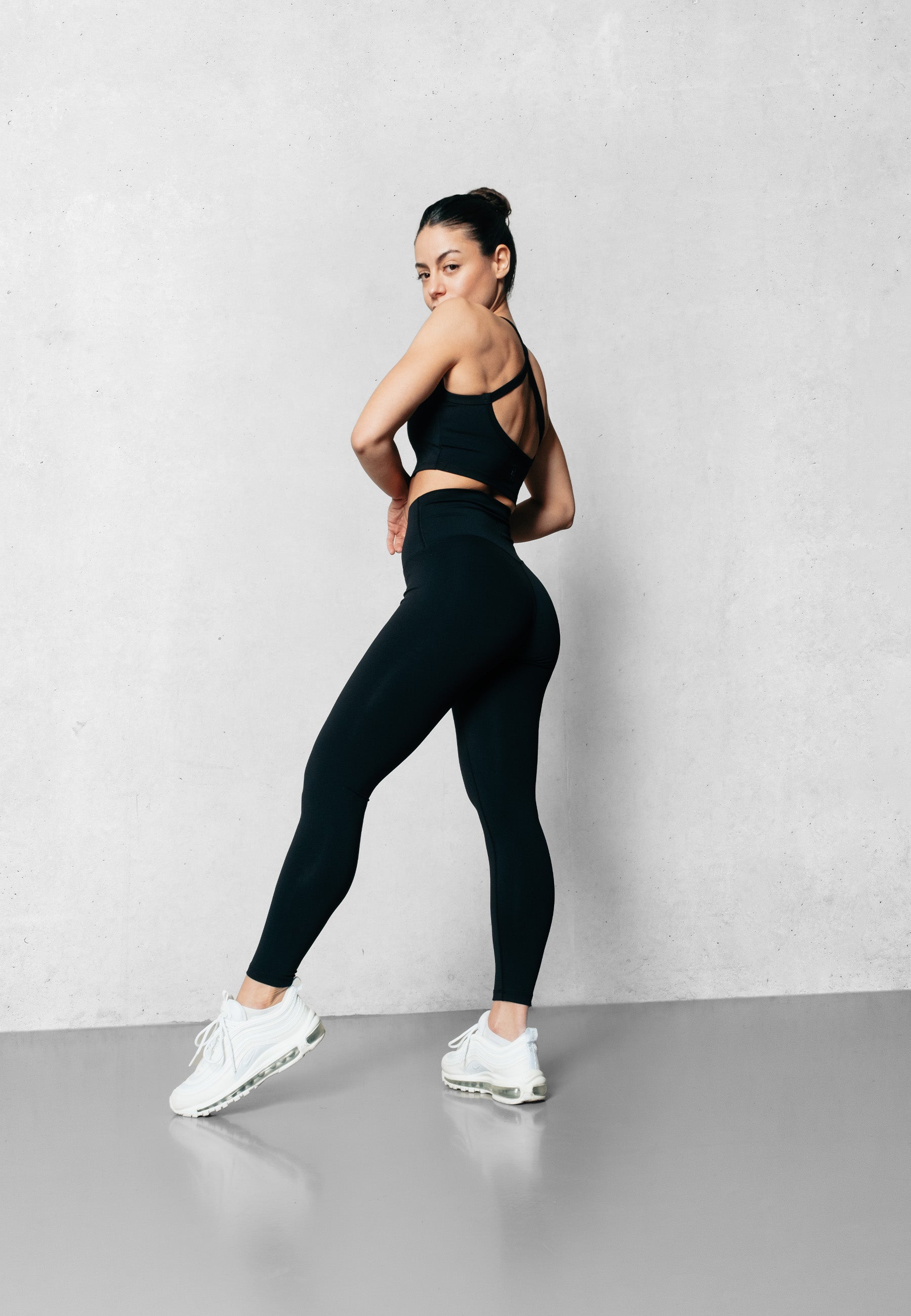 V-Shape Tights - Black