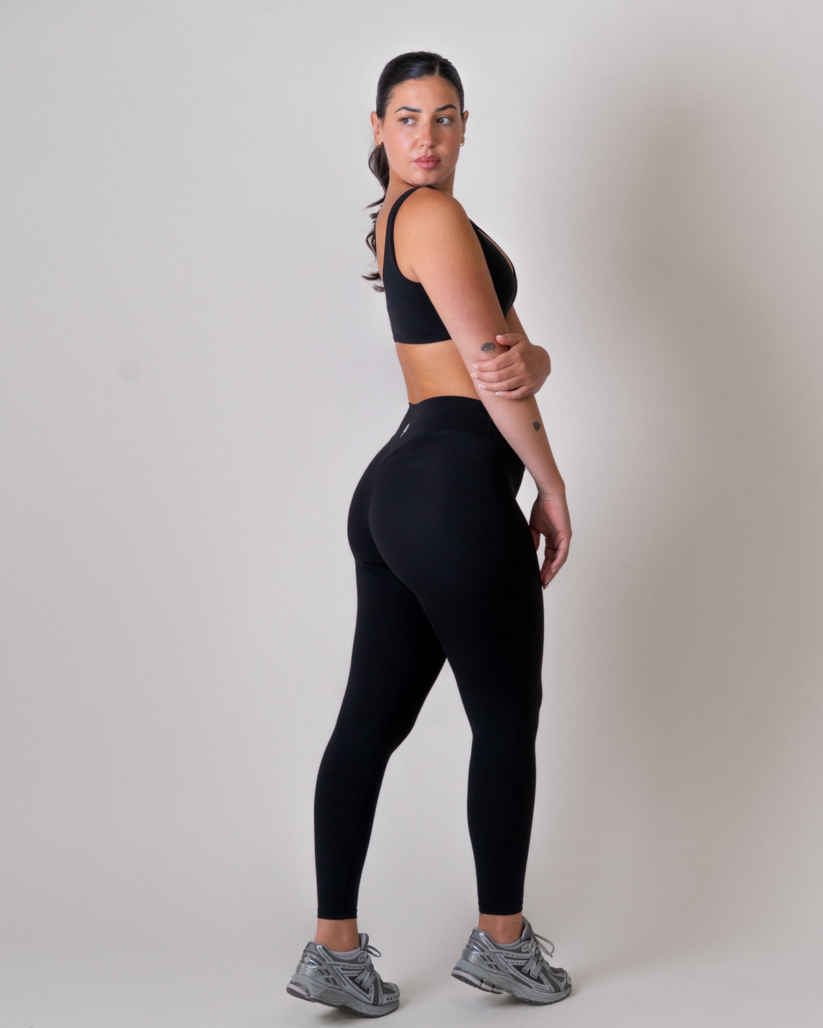 V-Shape V3 - Black (Coming soon)