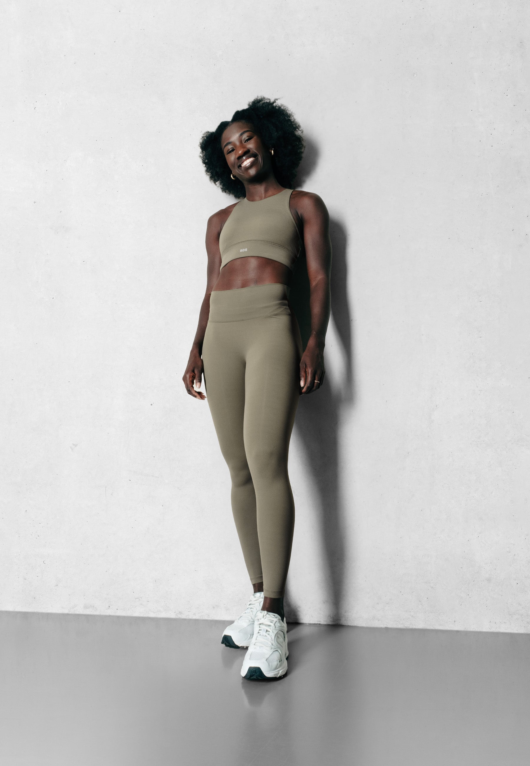 Luxe Cross High Neck Bra - Army Green v2