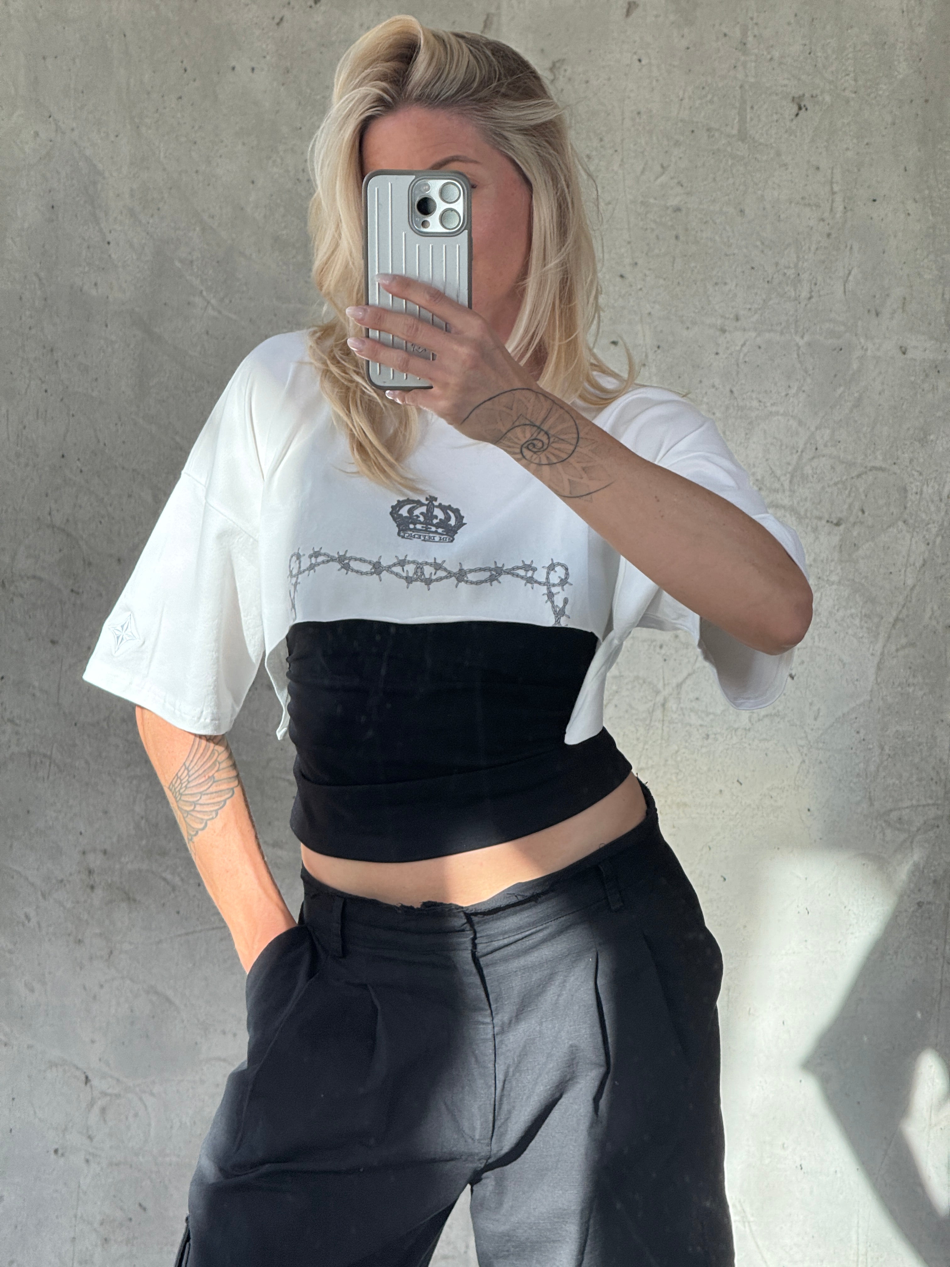 Cropped - Barbed-wire T