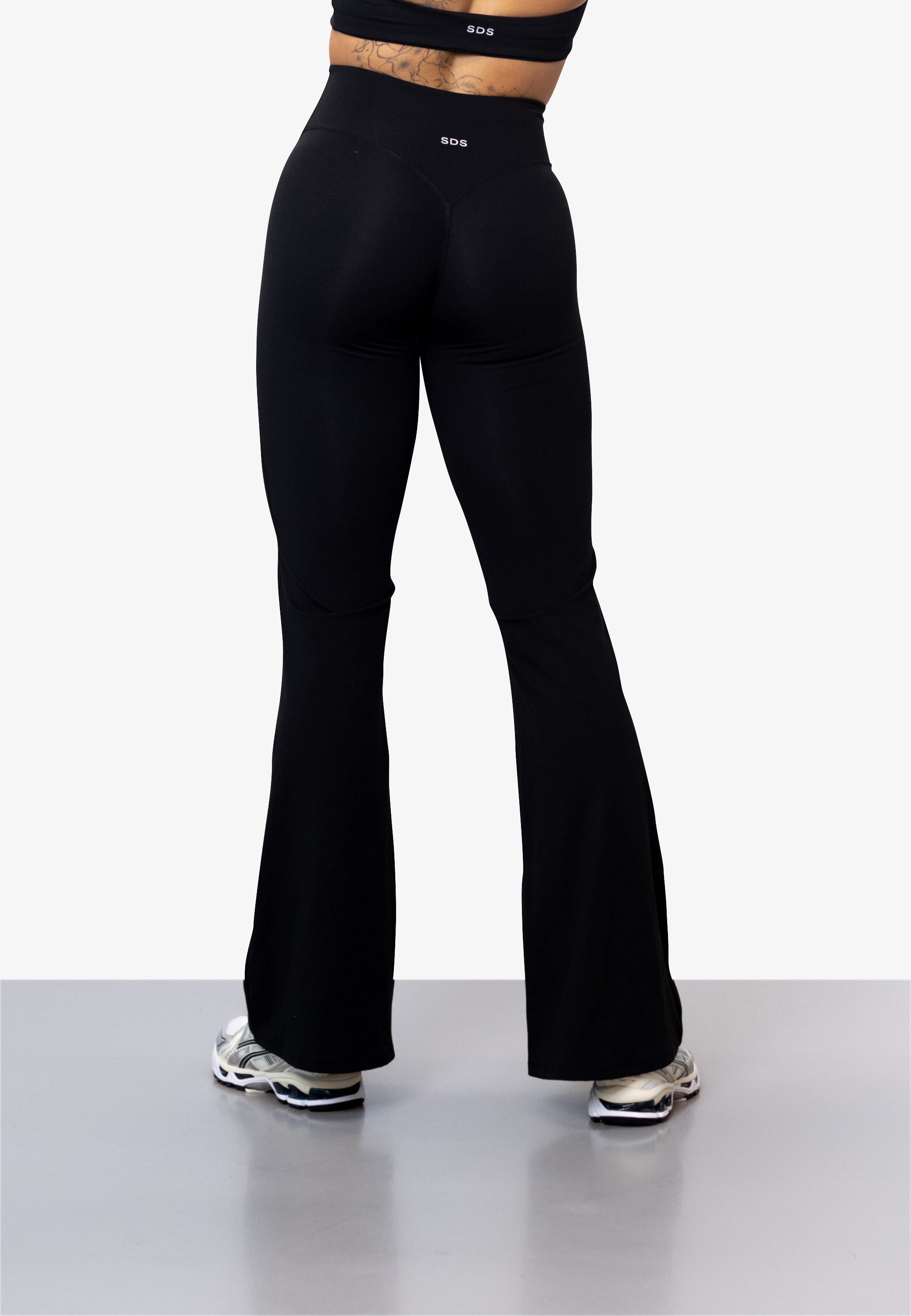 V2 Flare Leggings - Hidden Scrunch - Black