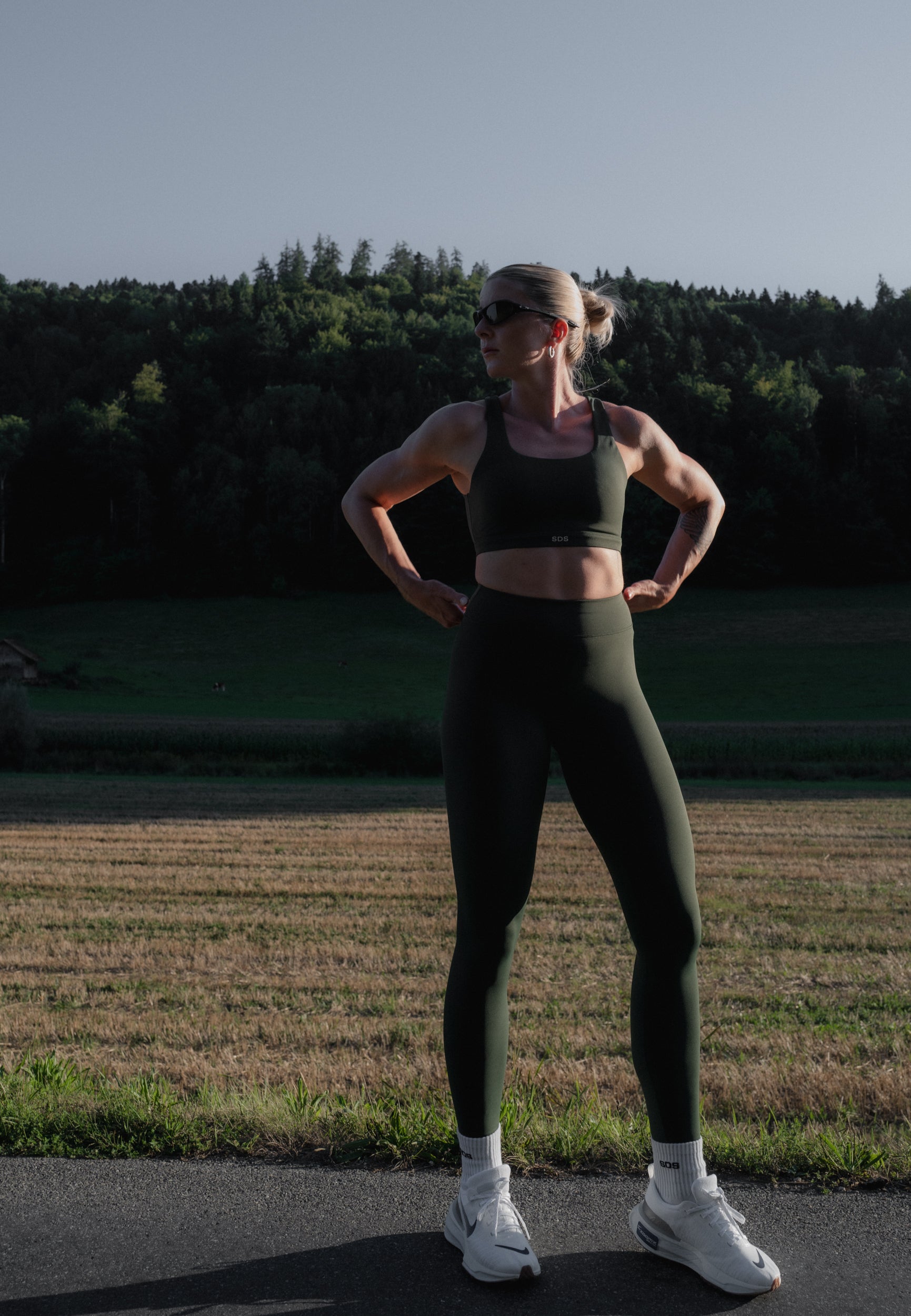 Open Back Bra - Impact Fabric - Ever green