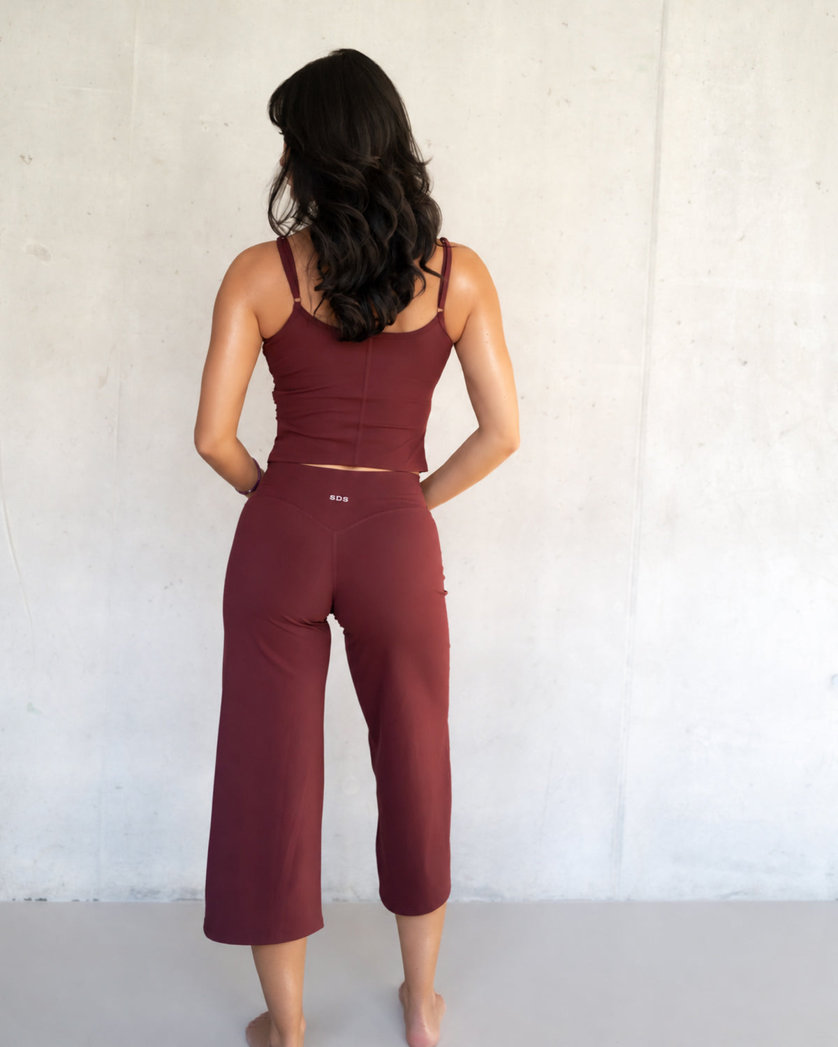 Capri Straight Leg Pants - Mid waist - Maroon