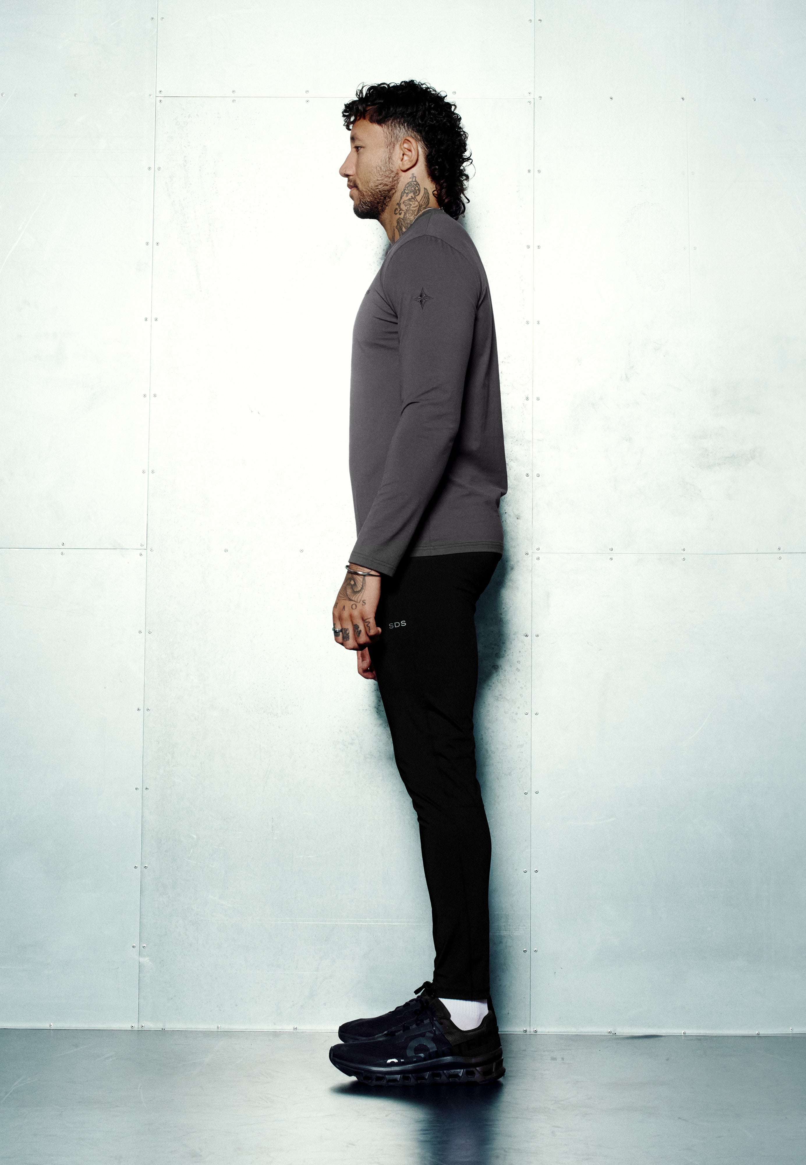 Essential Longsleeve - Grau