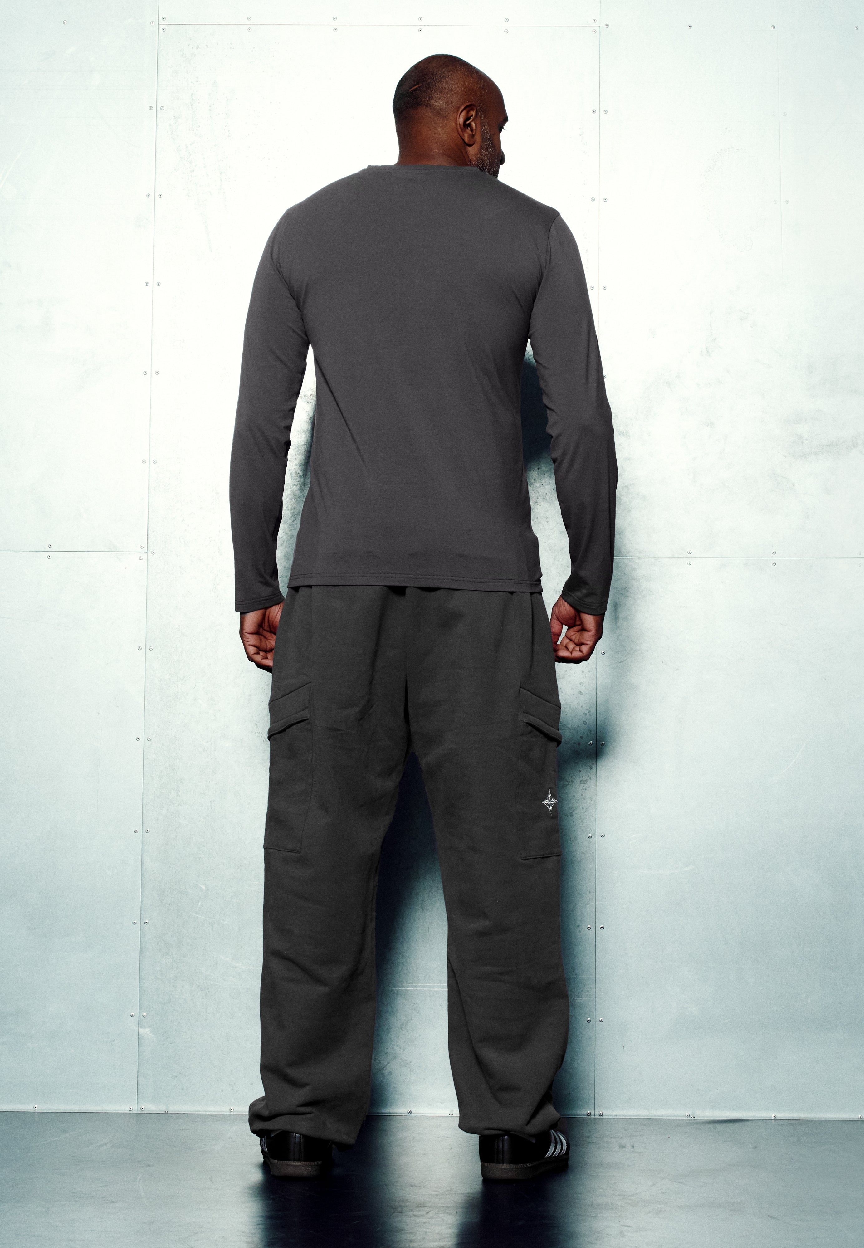 Essential Longsleeve - Grau