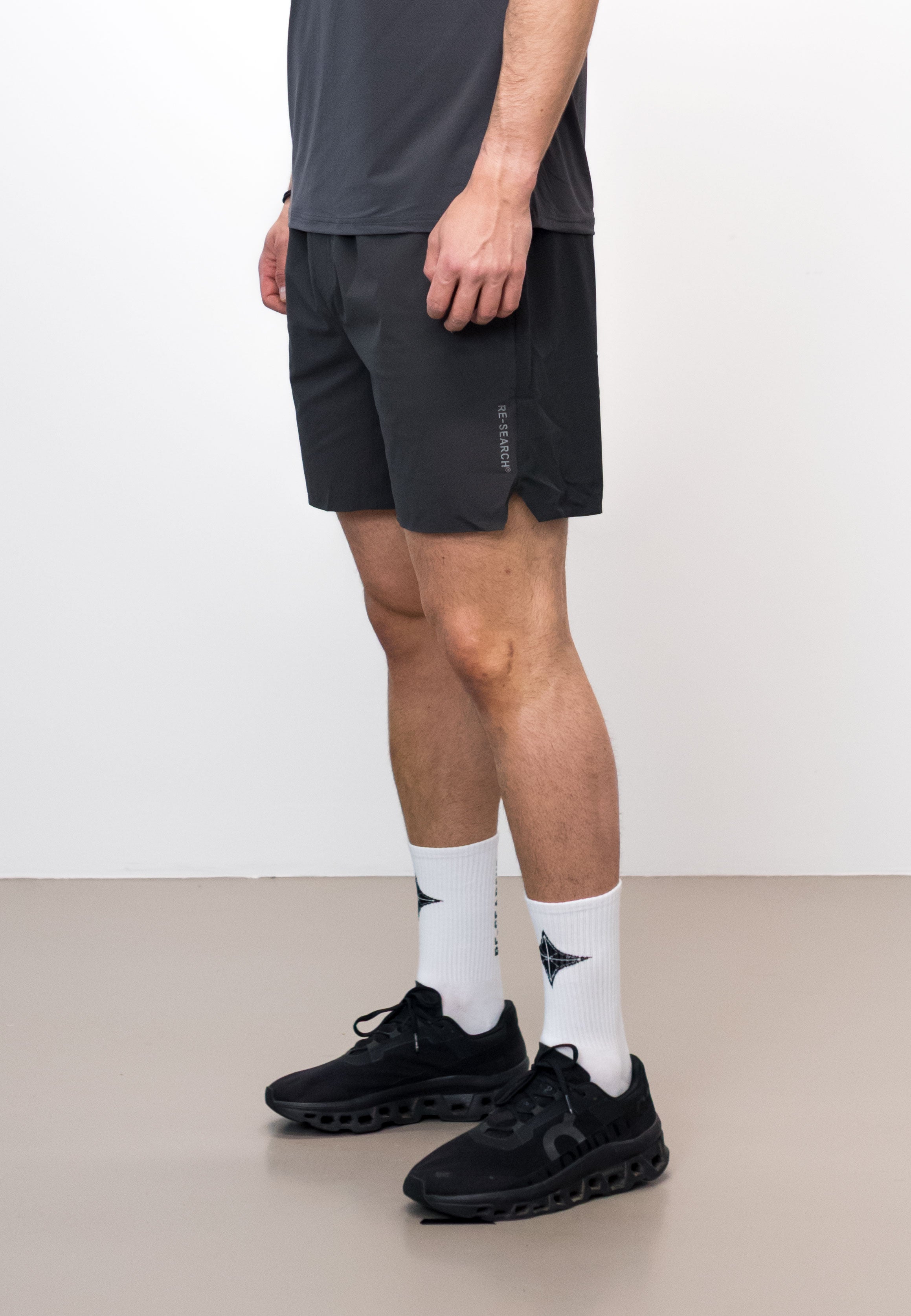 Hybrid Shield Shorts - Grau