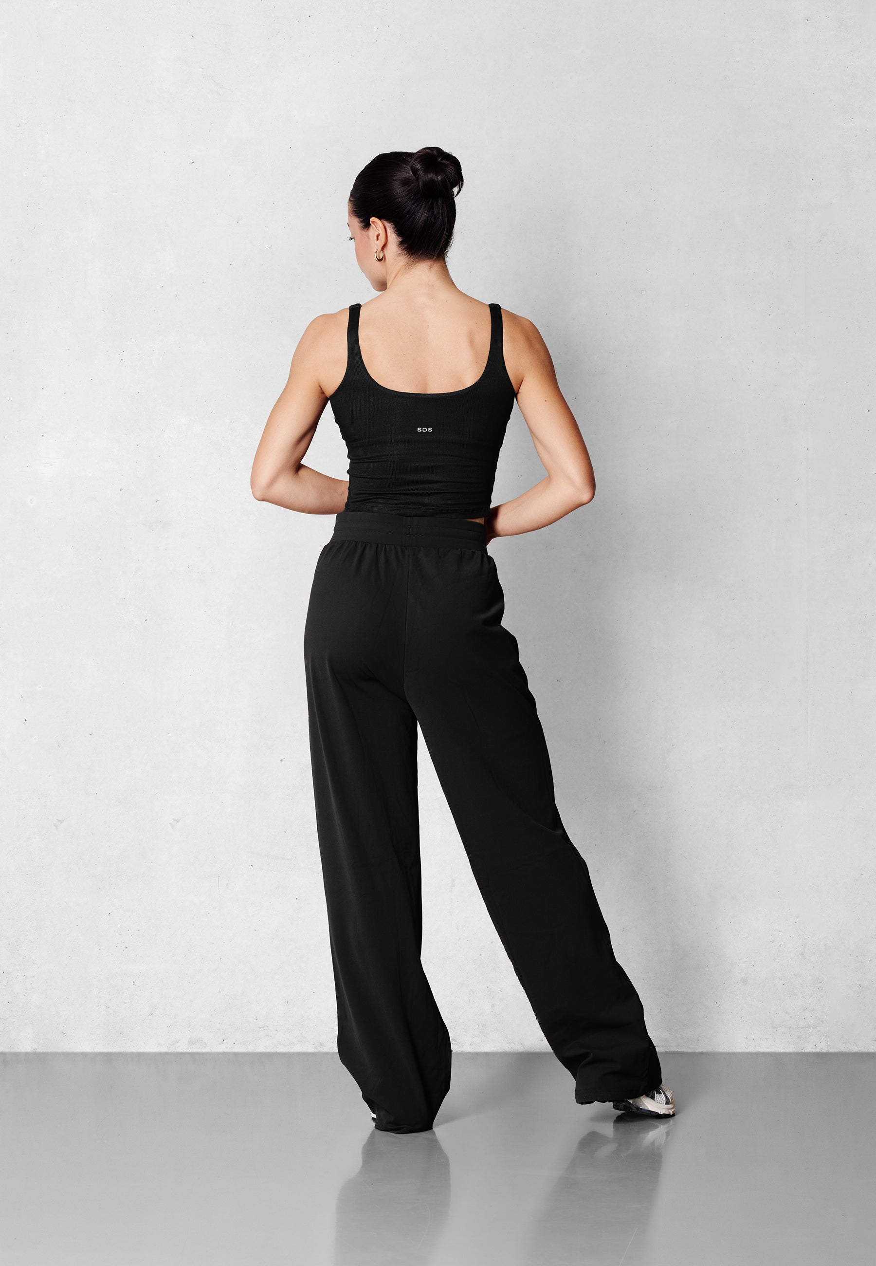 Cropped Rib Tank - Black