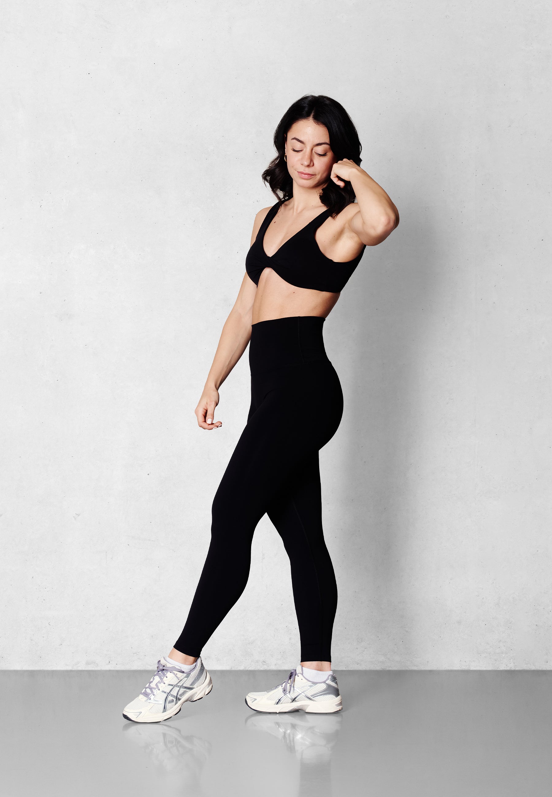 Twisted Refined Bra - Black