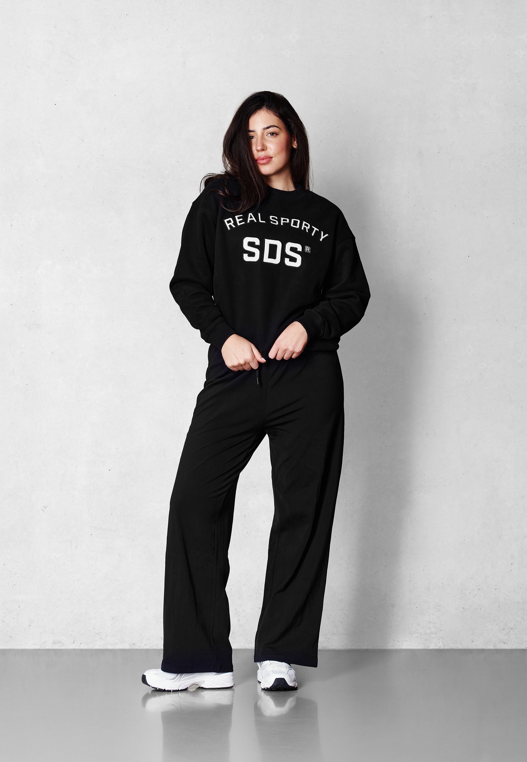 Real Sporty Sweater - Black