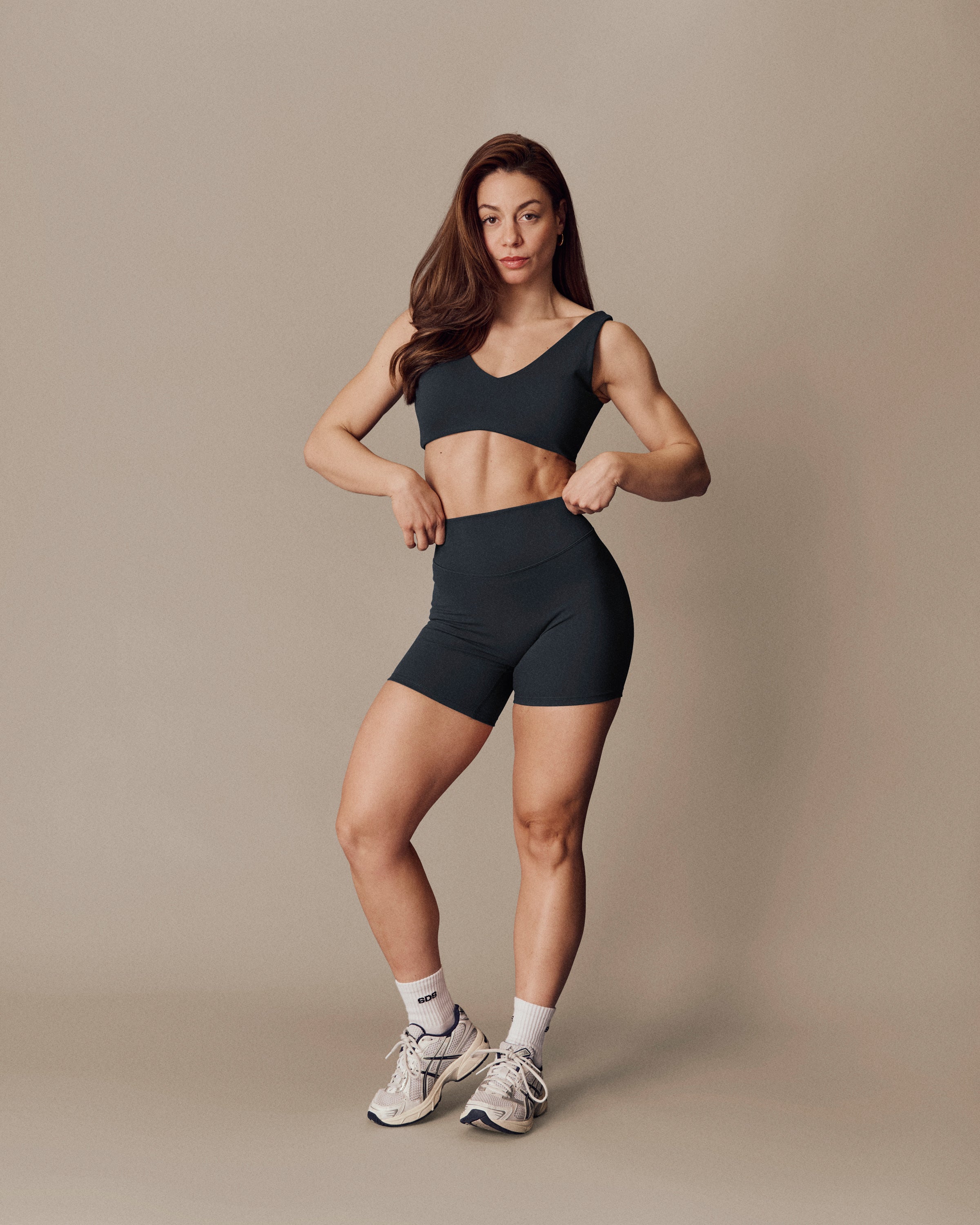 SculptFlex Shorts - Extra V-Shape Mid Length - Midnight