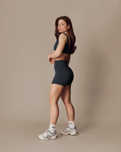 SculptFlex Shorts - Extra V-Shape Mid Length - Midnight