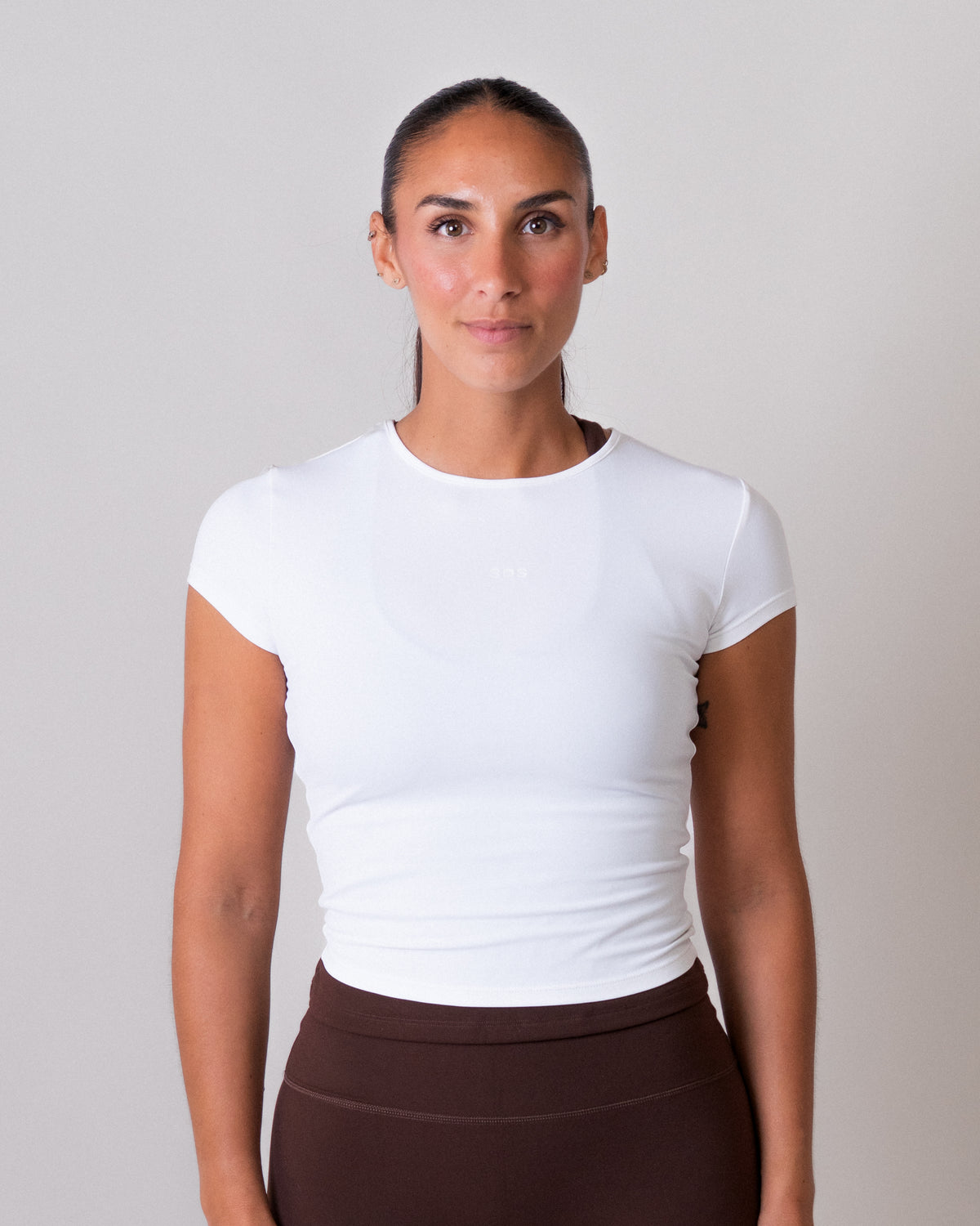 Weightless Mid Tee - White