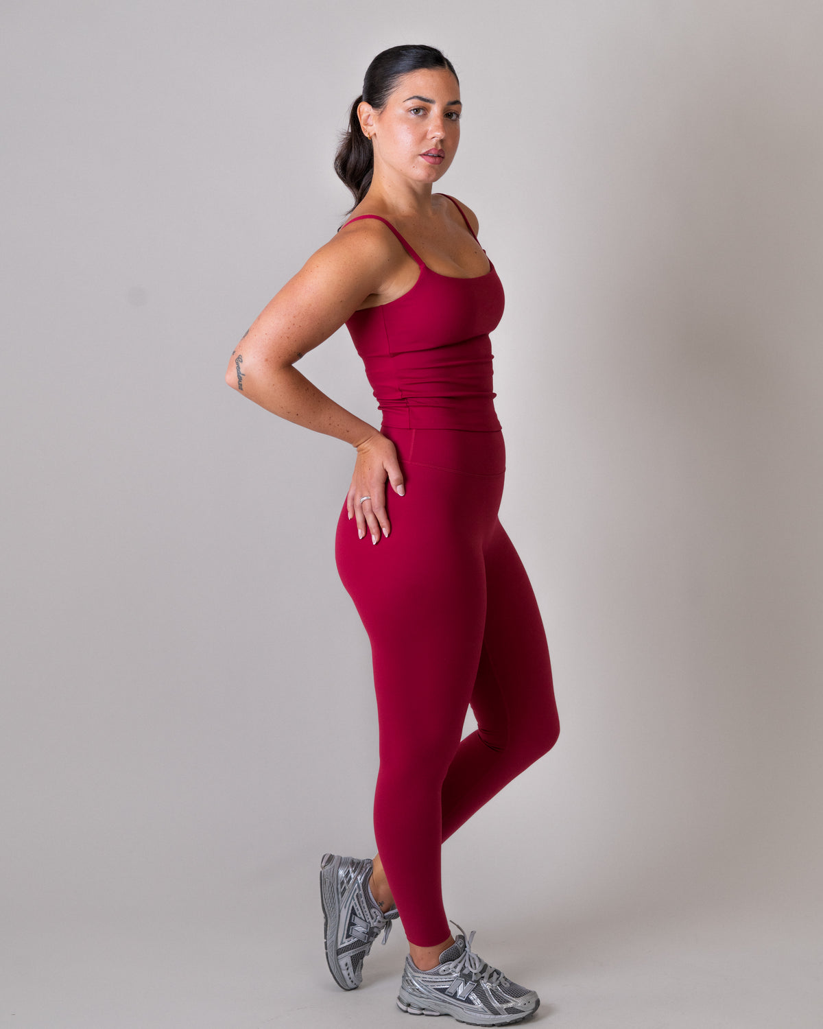 SculptFlex Leggings - Extra V-Shape High Waist - Red (Coming soon)