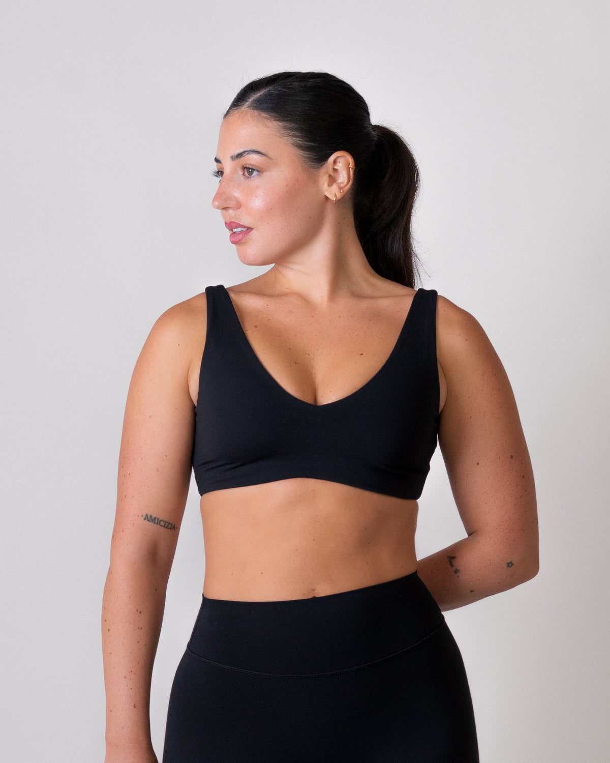 Aura Bra SculptFlex - Medium Support - Black
