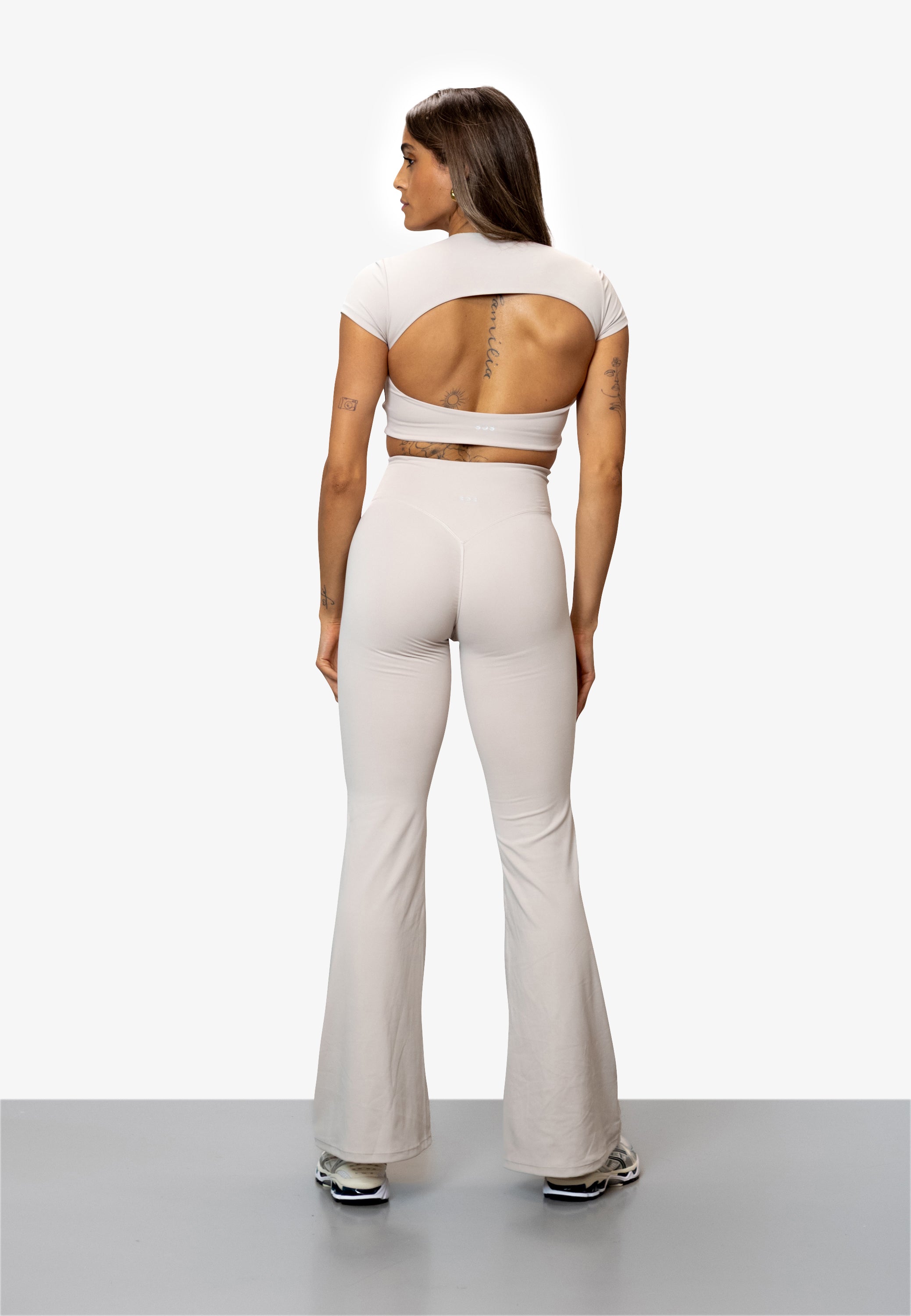 V2 Flare Leggings - Hidden Scrunch - Pearl