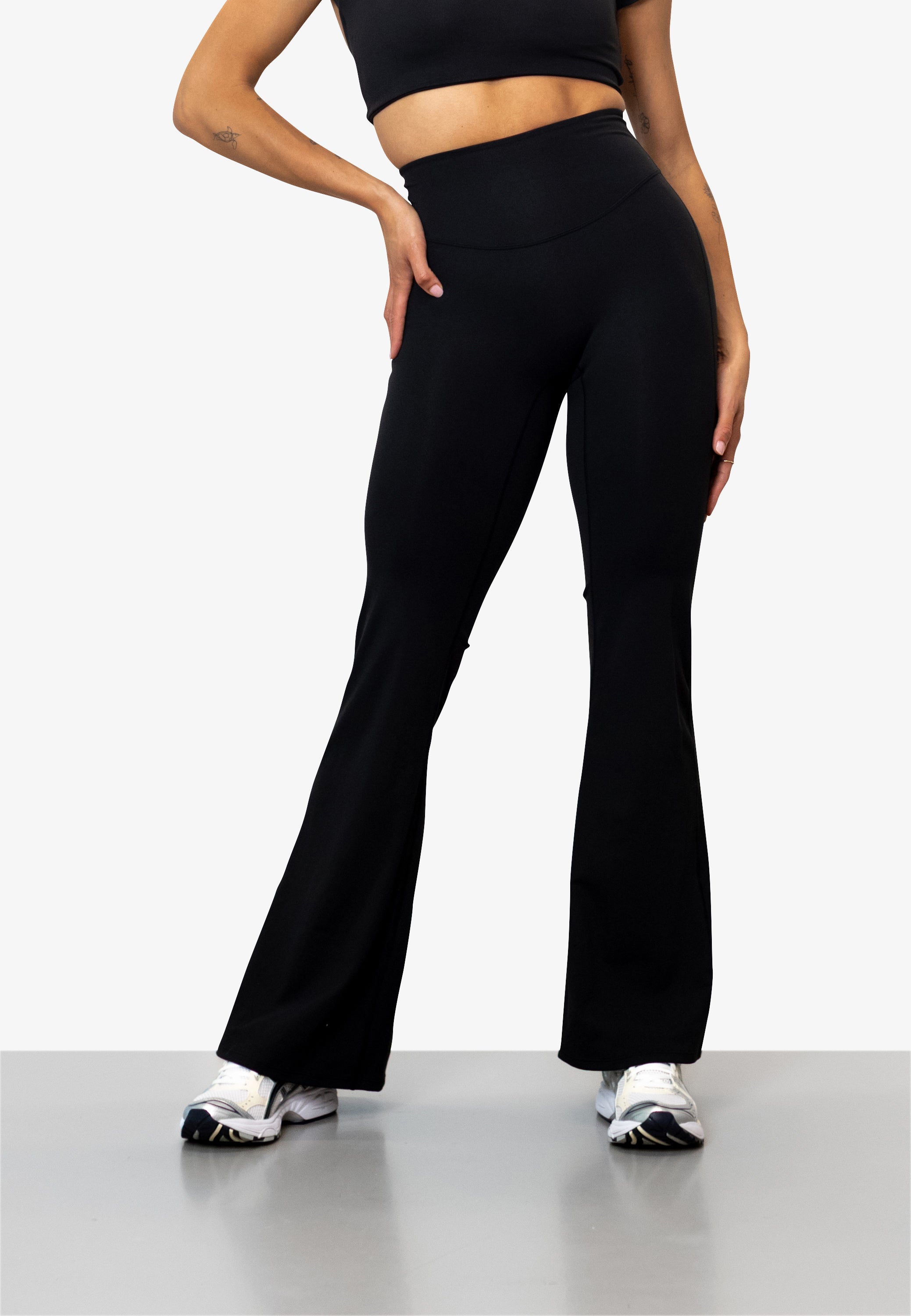V2 Flare Leggings - Hidden Scrunch - Black
