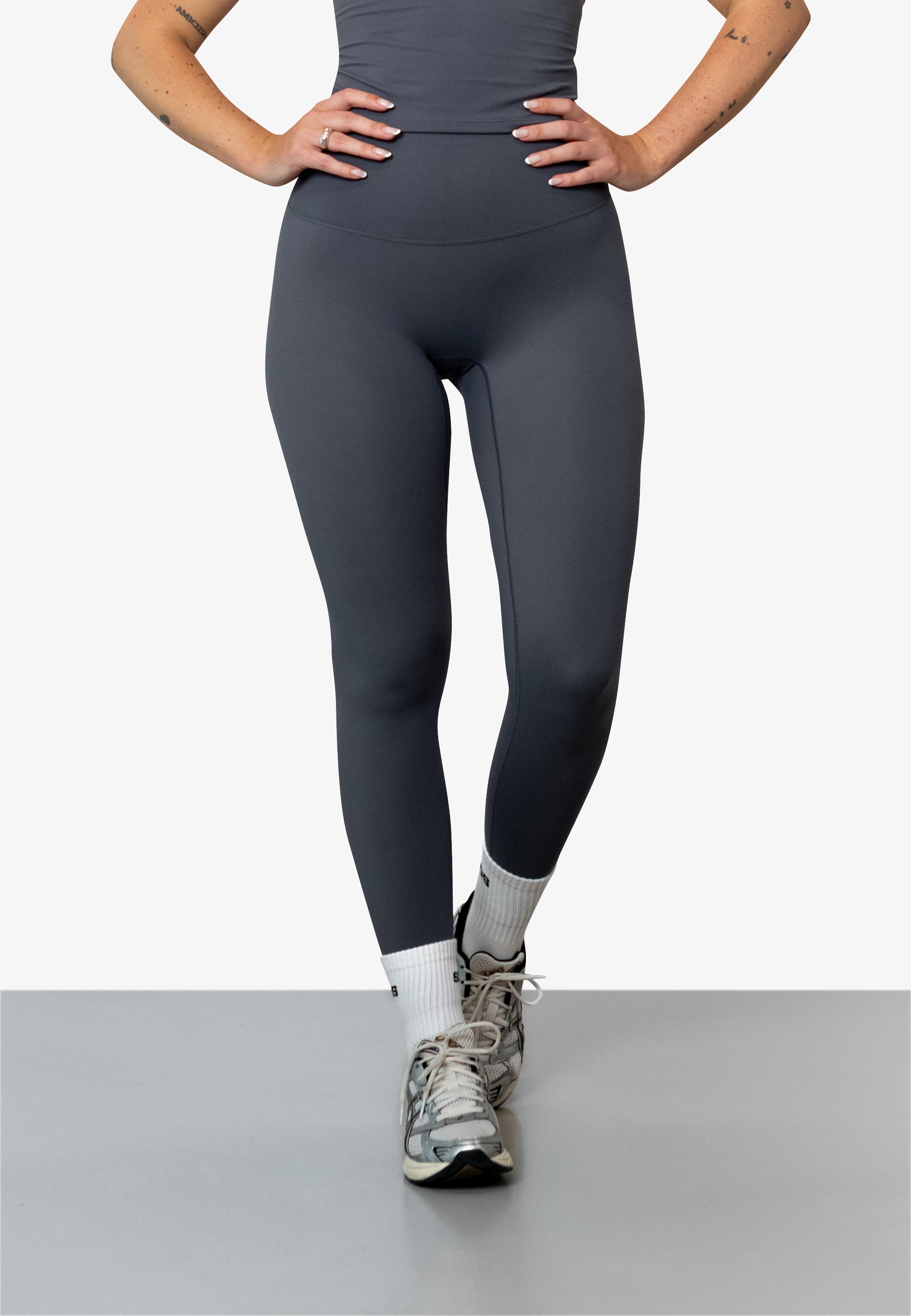V-Shape V3 - Deep Grey
