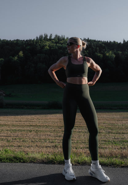 Open Back Bra - Impact Fabric - Ever green