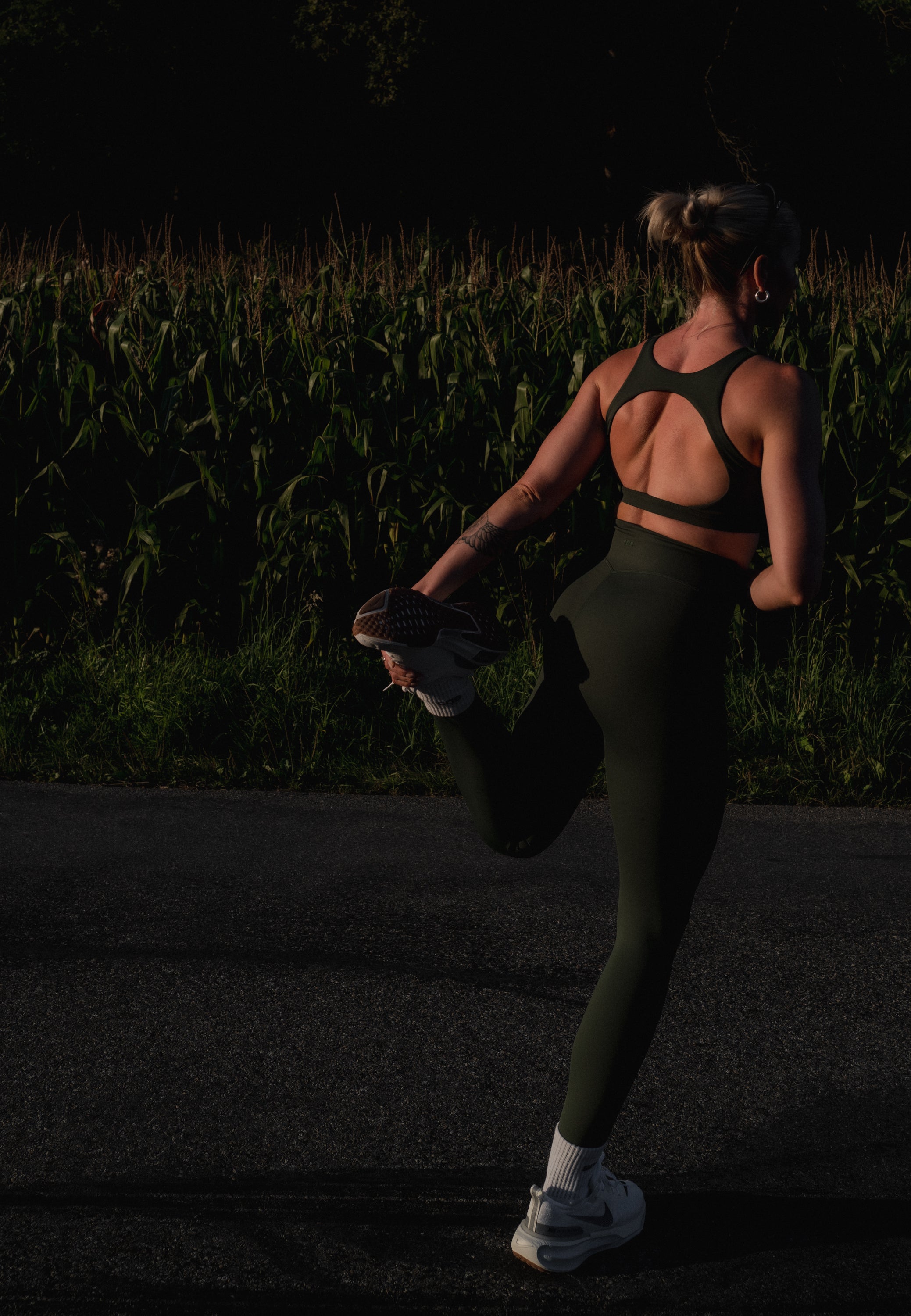 Open Back Bra - Impact Fabric - Ever green