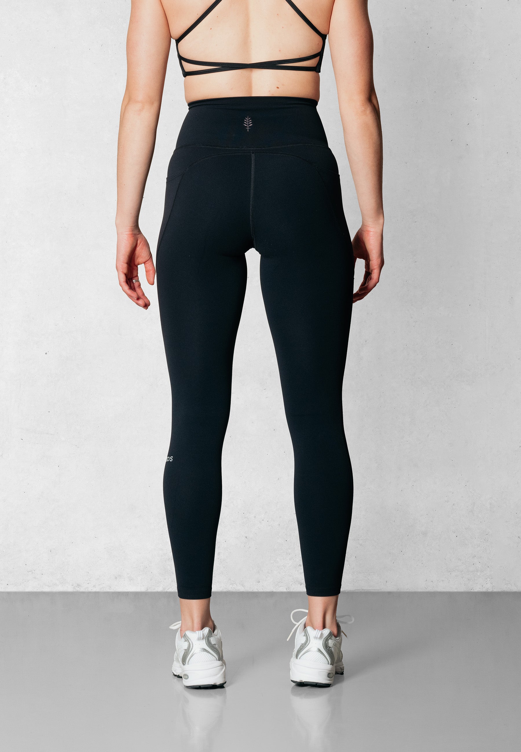 Performance Run Tights Full Length - Black