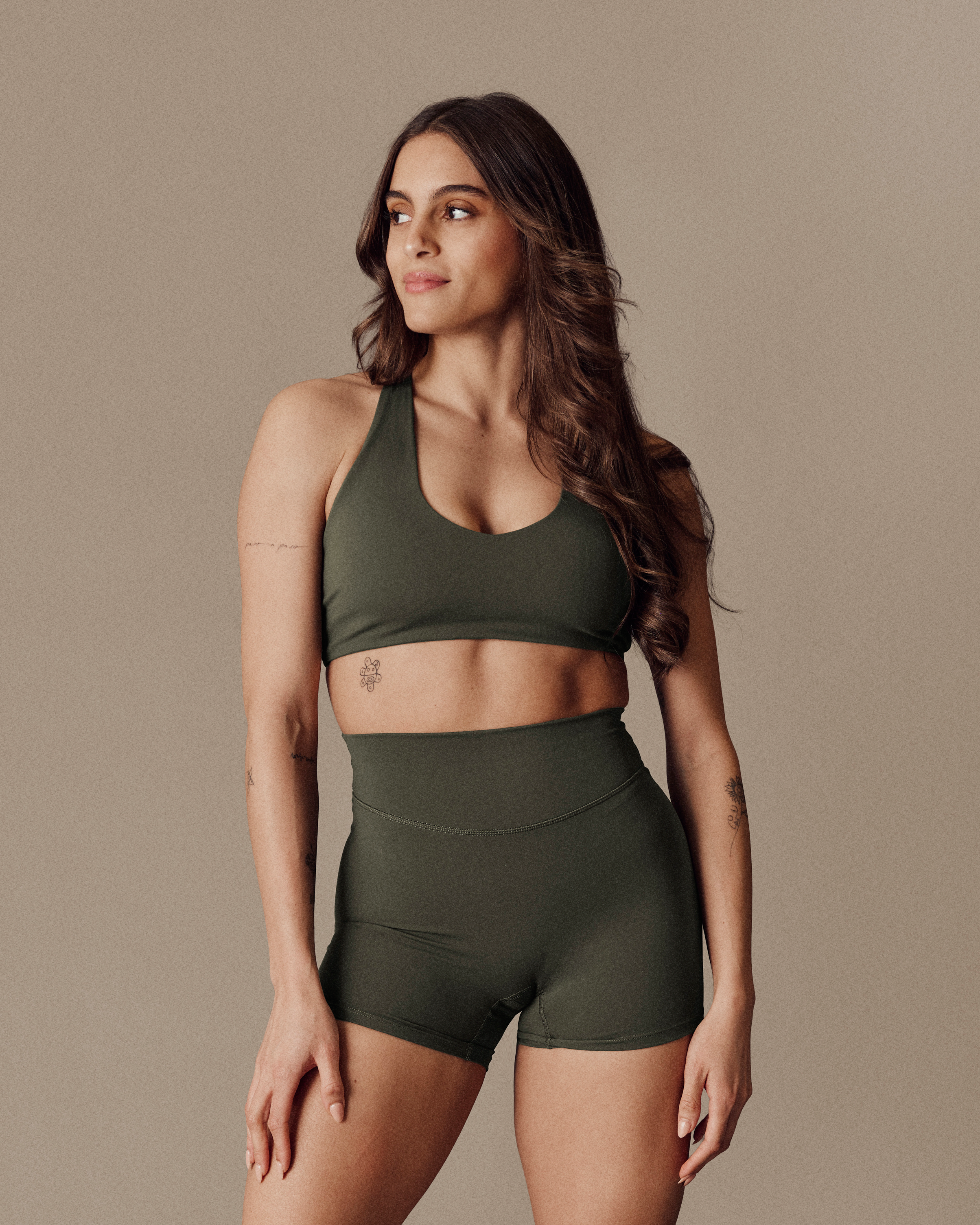 SculptFlex Shorts - Extra V-Shape Mid Length - Mountain Green